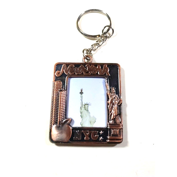 New York N Y C Picture Frame Keychain Copper Tone Souvenir - Picture 2 of 4